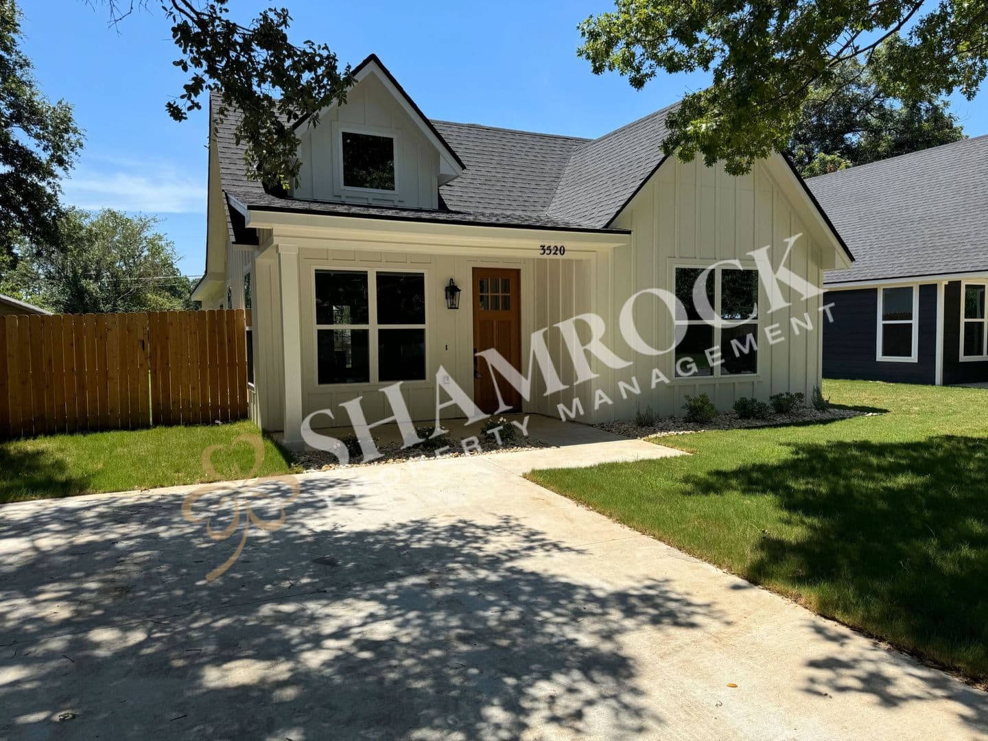 Waco House: 3520 Homan Ave