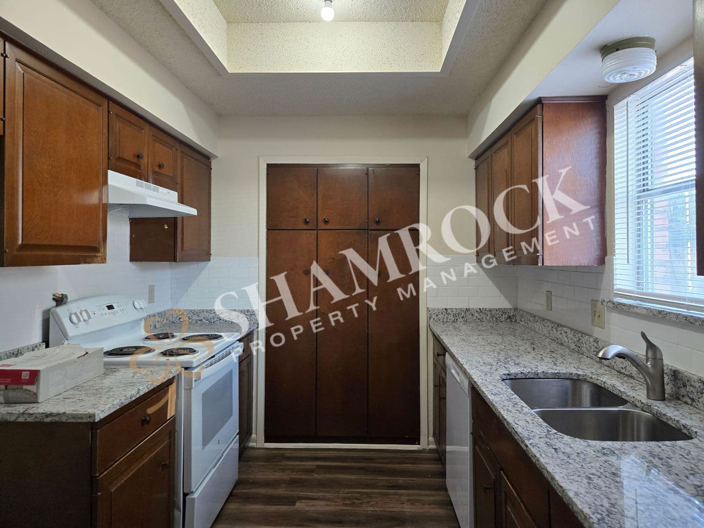 Waco House: 6627 Dunn St