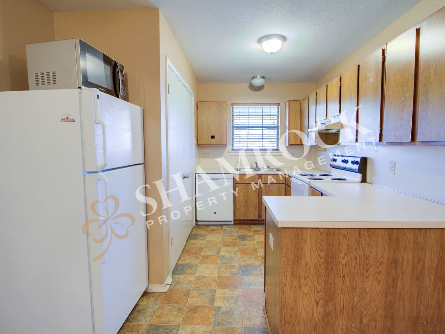 Waco House: 1419 Chapel Ridge Rd