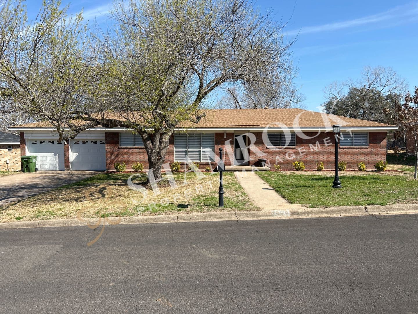 Woodway House: 7733 Fairway Rd