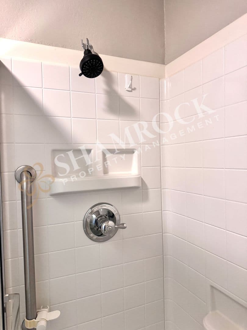 Waco House: 3206 Creekwood Cir