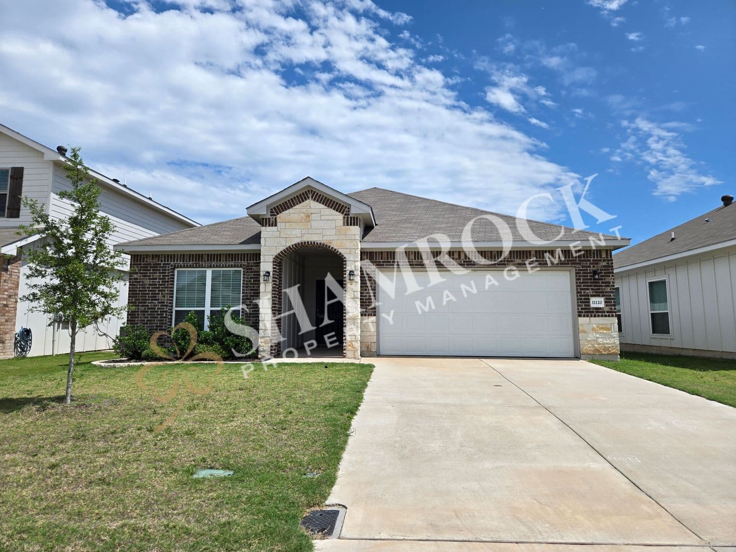 Lorena House: 11120 Solar St