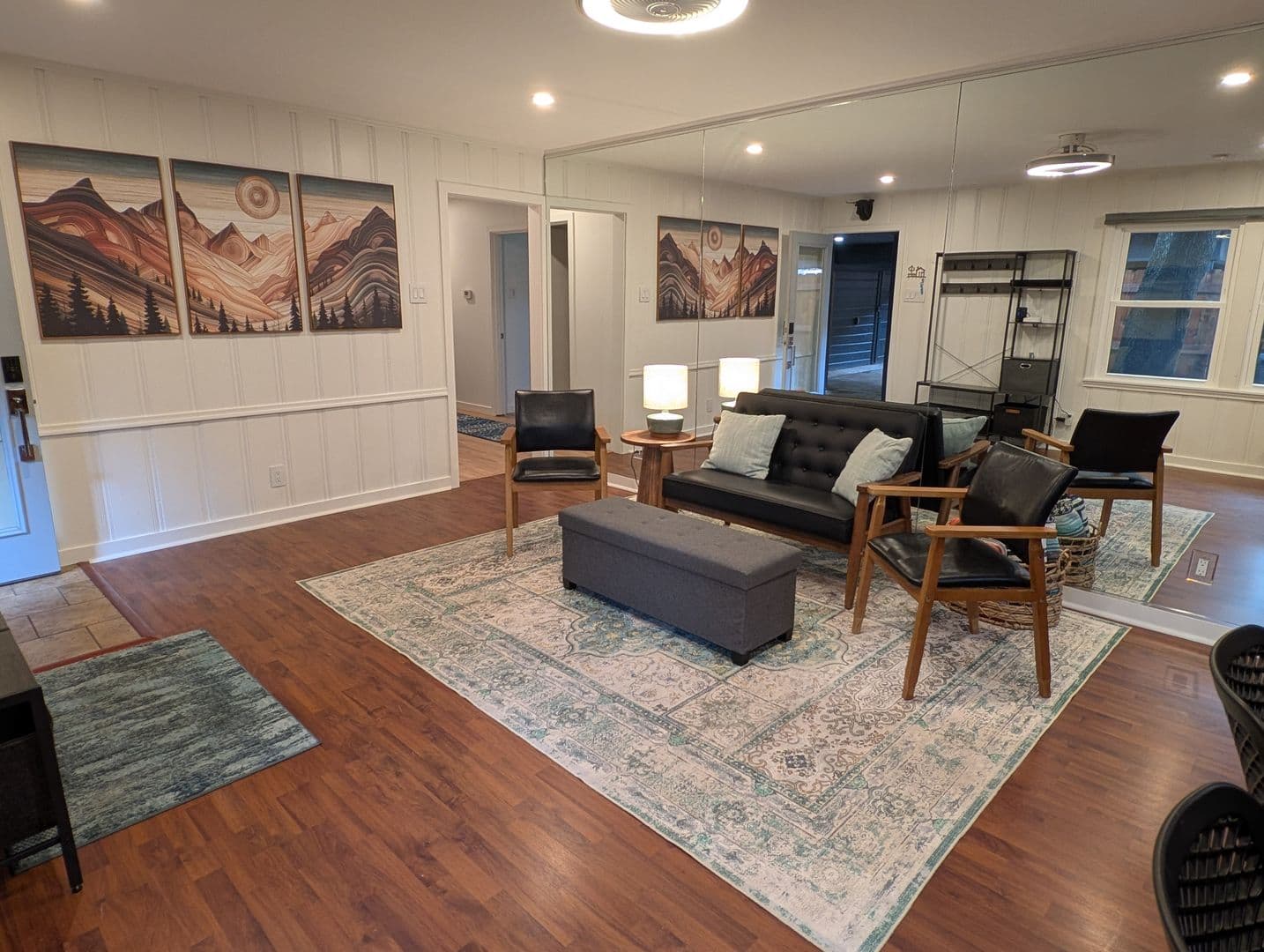 Waco House: 4421 Cedar Mountain Dr