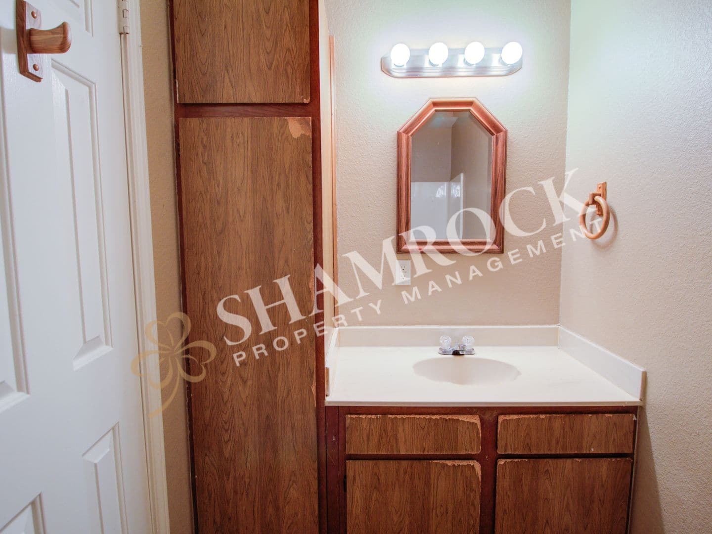 Waco House: 1419 Chapel Ridge Rd