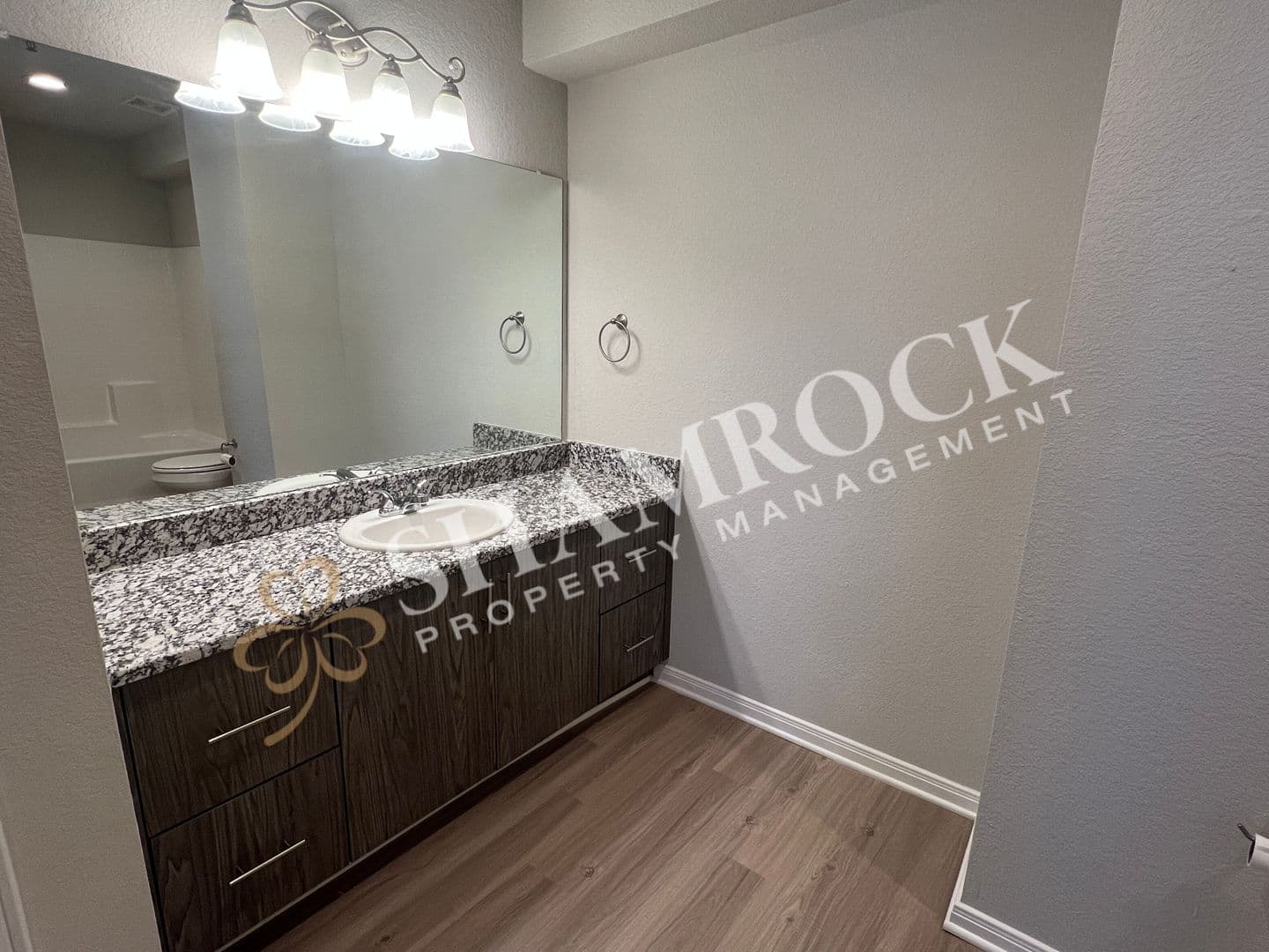 Waco House: 1307 Austin Ave, Unit 408