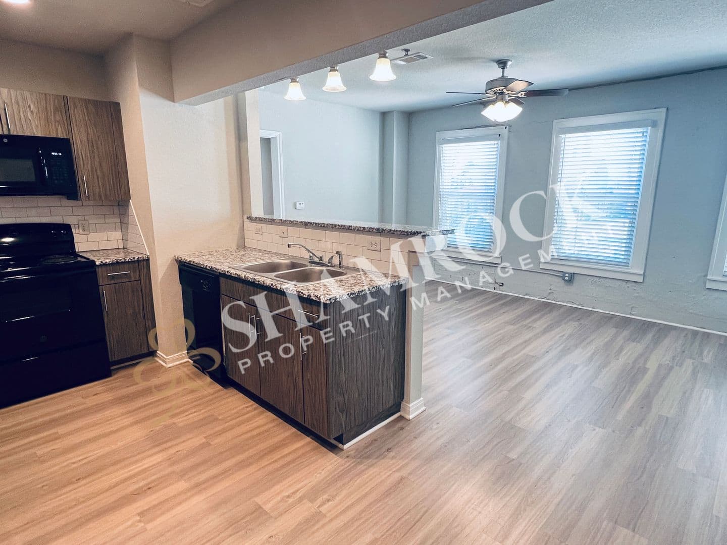 Waco House: 1307 Austin Ave, Unit 408