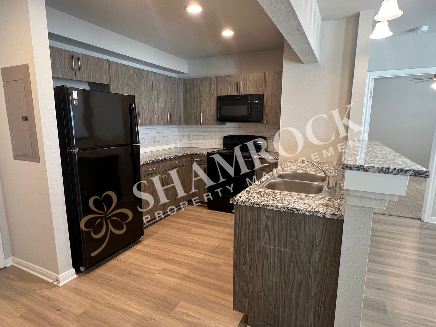 Waco House: 1307 Austin Ave, Unit 408