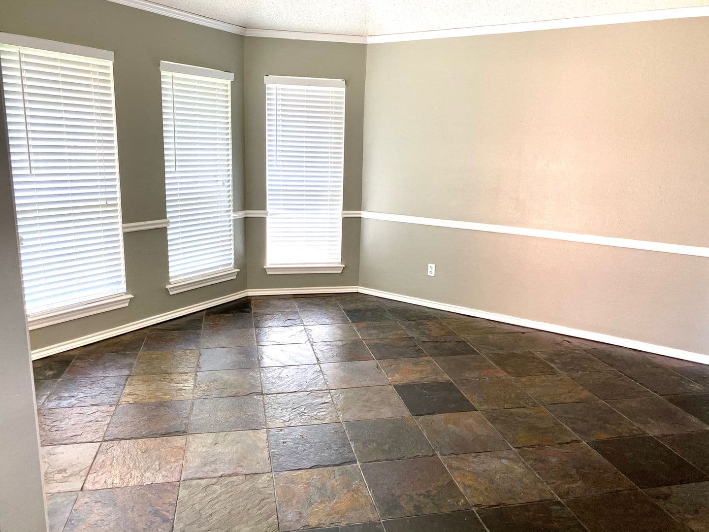 Waco House: 10824 Sierra West