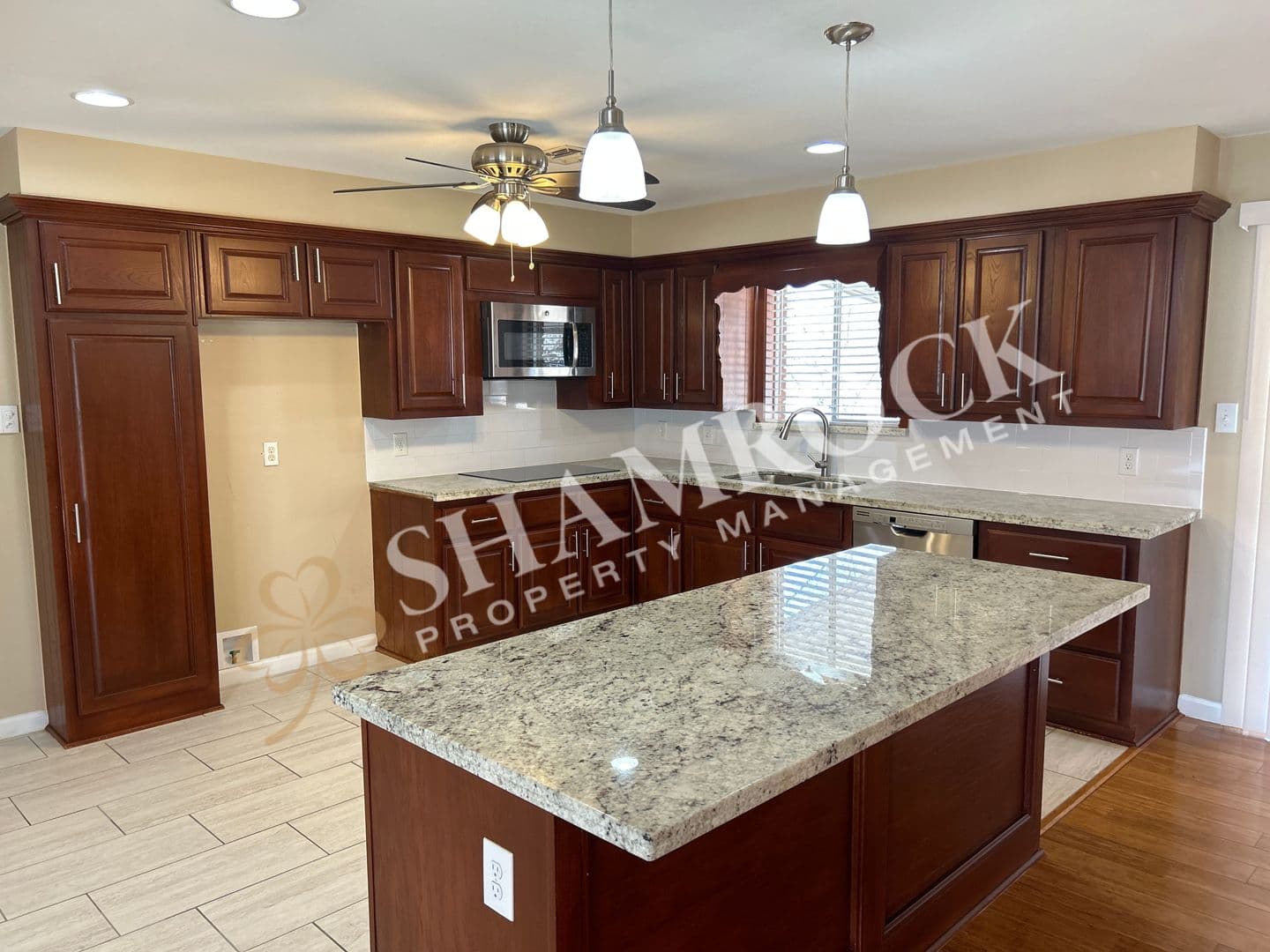 Woodway House: 7733 Fairway Rd