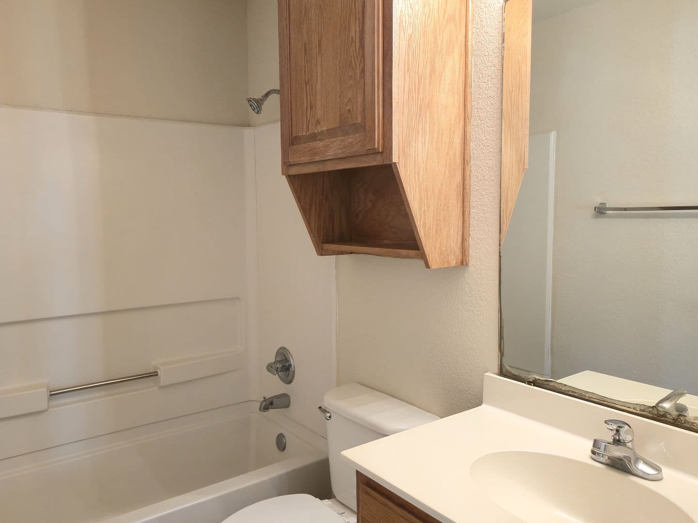 Robinson House: 4000 Clydesdale Way
