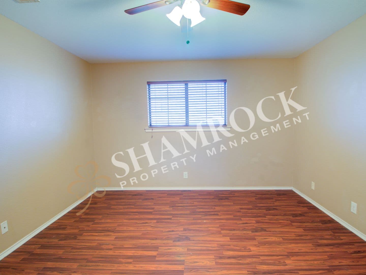 Waco House: 1419 Chapel Ridge Rd