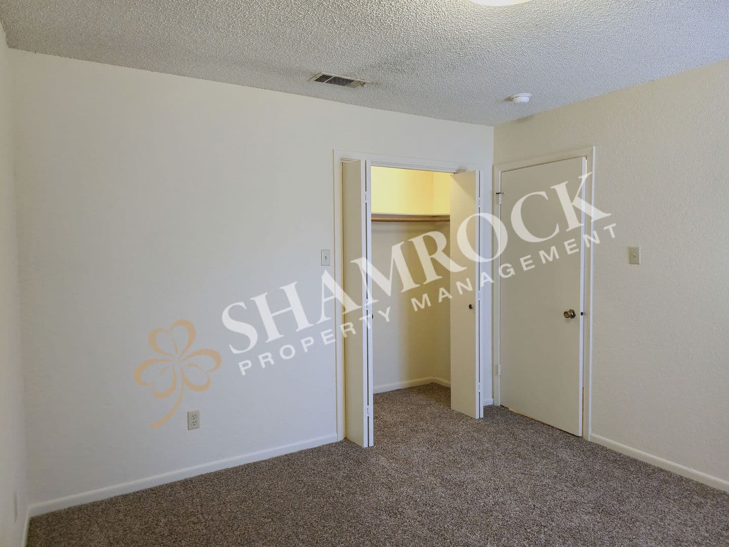 Waco House: 305 Mill Creek Circle