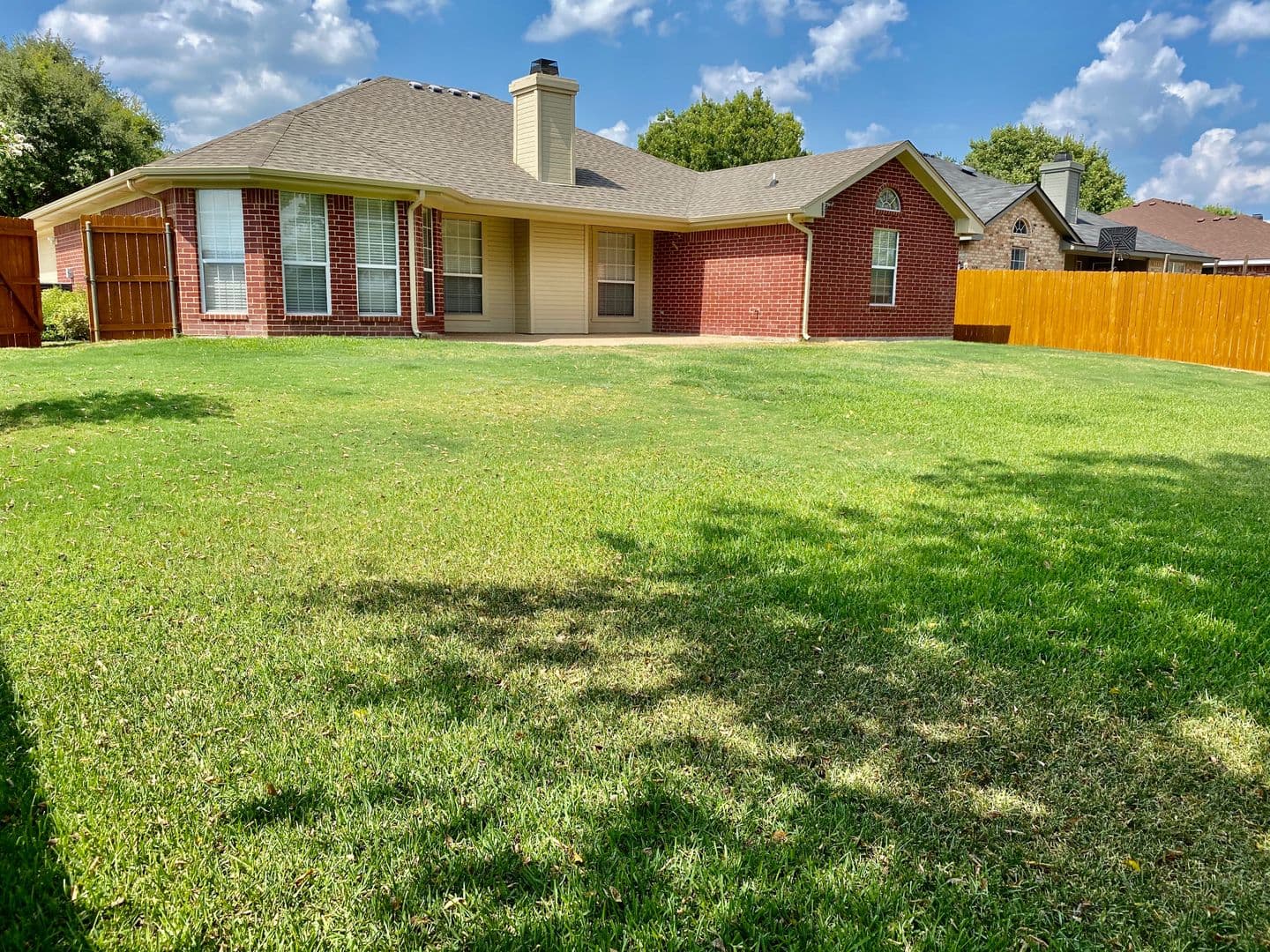 Waco House: 10824 Sierra West