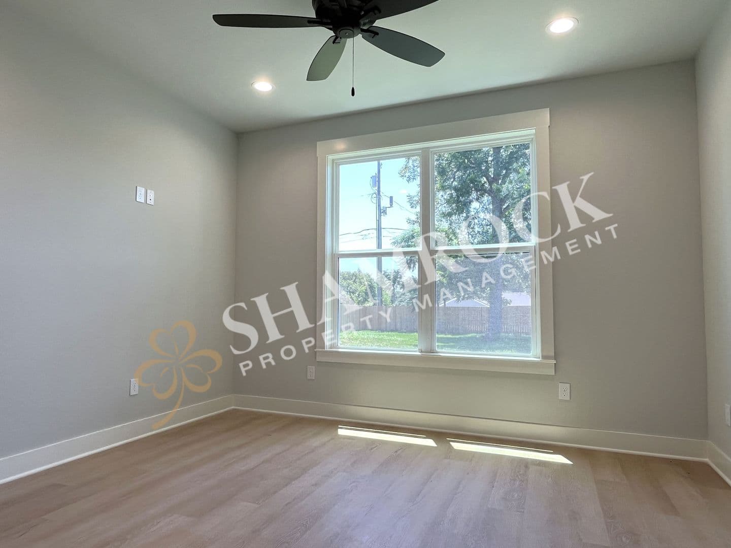 Waco House: 3520 Homan Ave