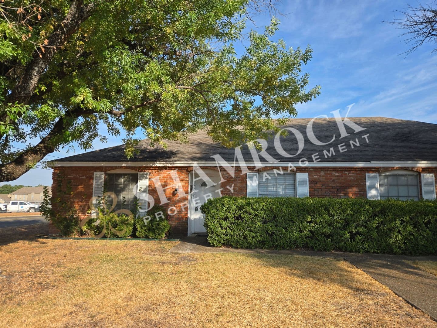 Waco House: 6627 Dunn St