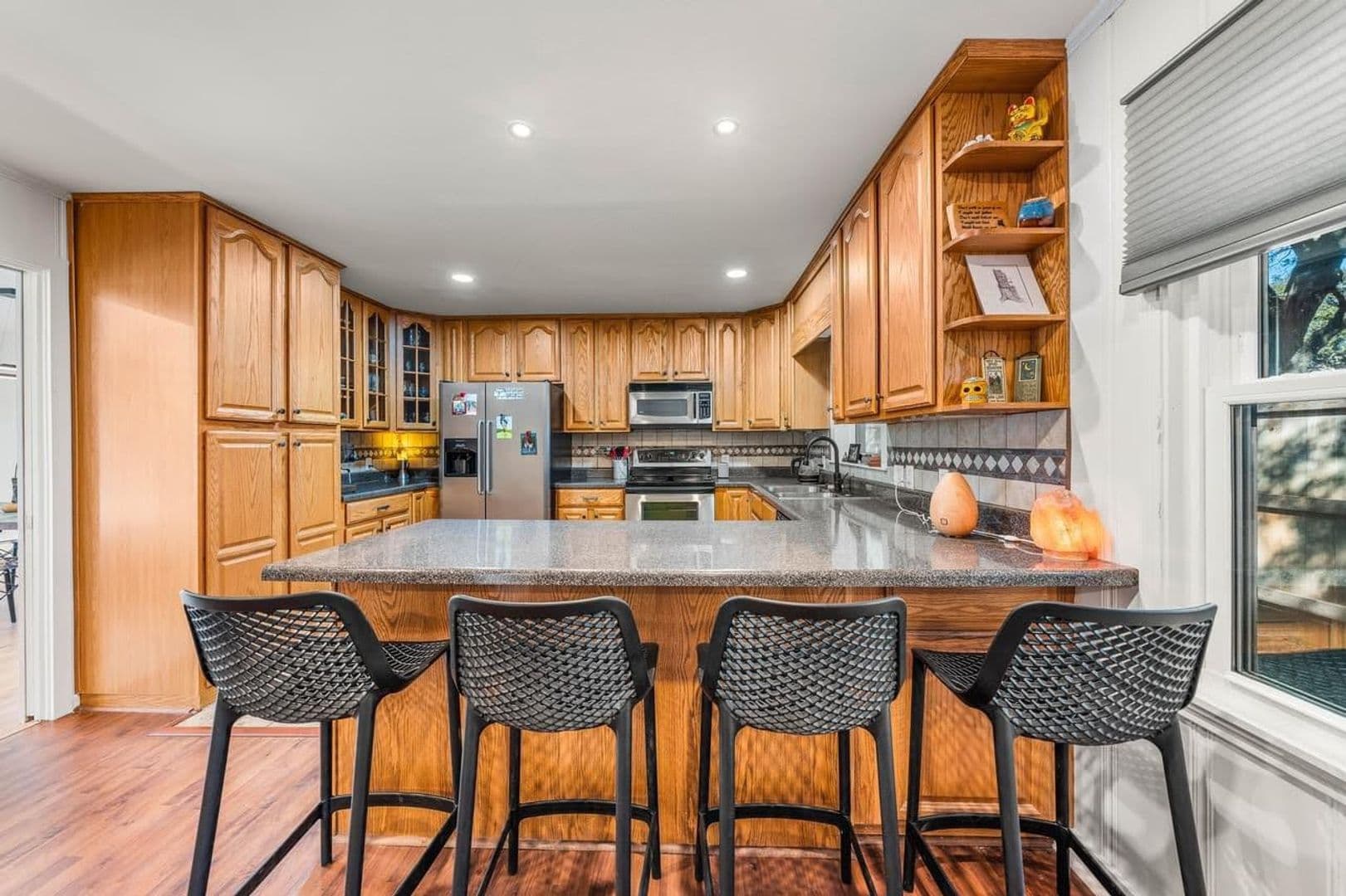 Waco House: 4421 Cedar Mountain Dr