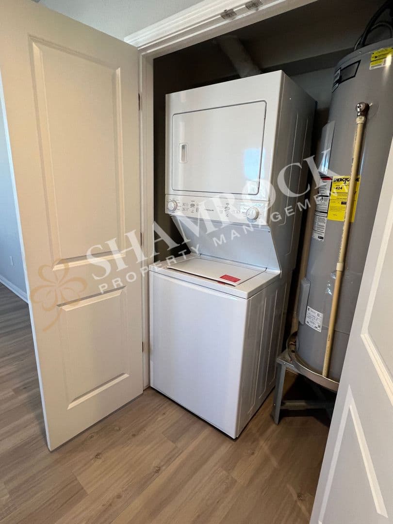 Waco House: 1307 Austin Ave, Unit 403