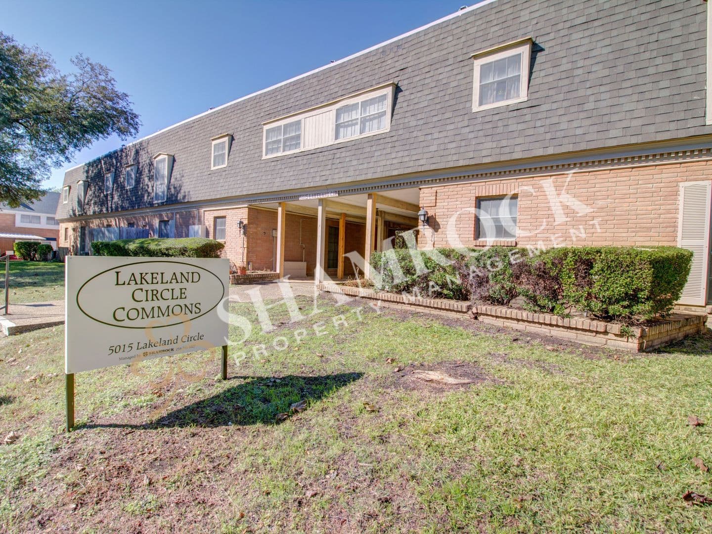 Waco House: 5015 Lakeland Circle #204