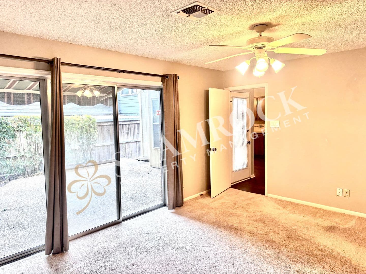 Waco House: 3206 Creekwood Cir