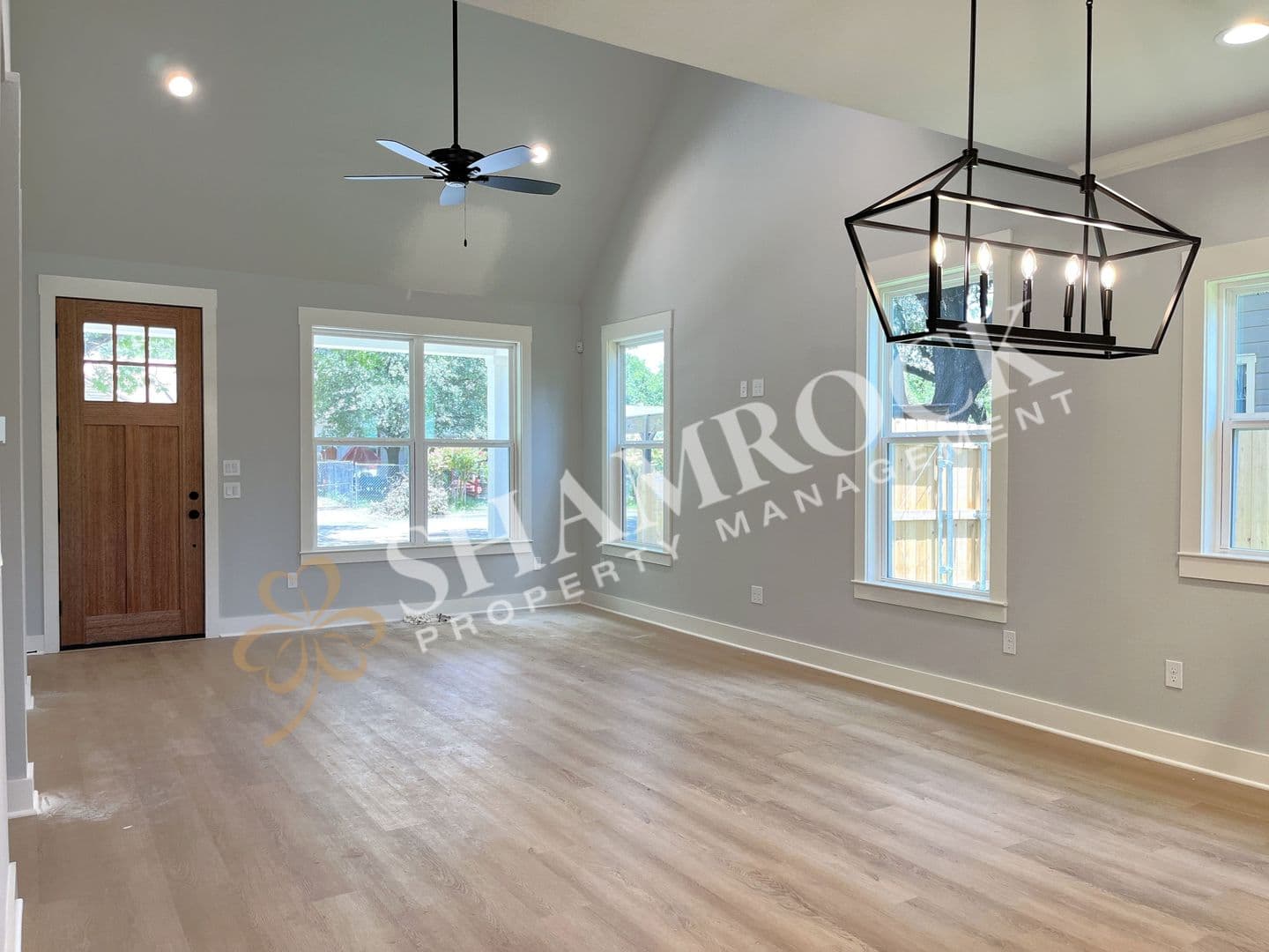 Waco House: 3520 Homan Ave