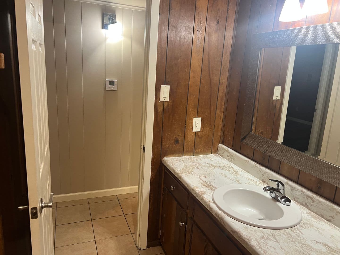 Jacksonville House: 10002 Shannon Dr.