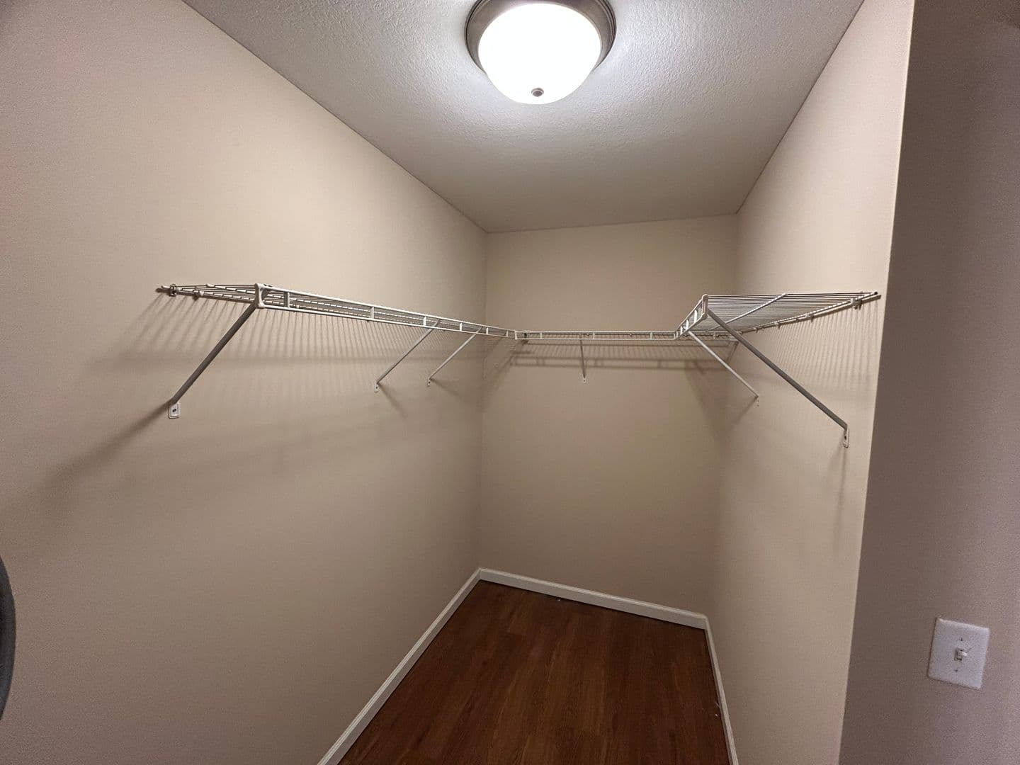Tuscola Apartment: 600 E Ficklin St