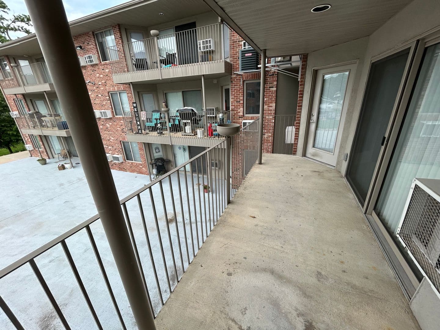 Tuscola Apartment: 600 E Ficklin St