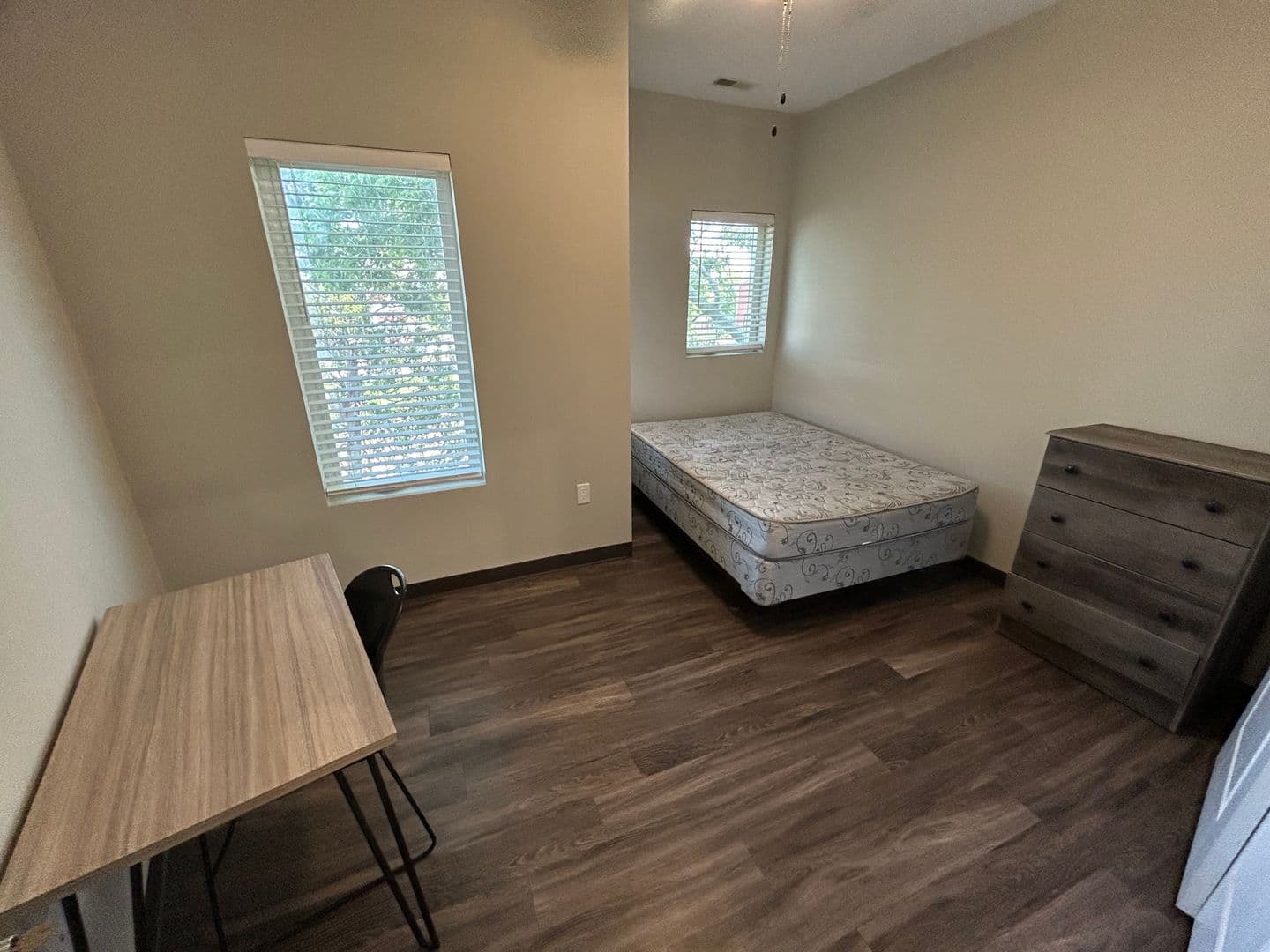 Champaign Apartment: 302 E Clark St