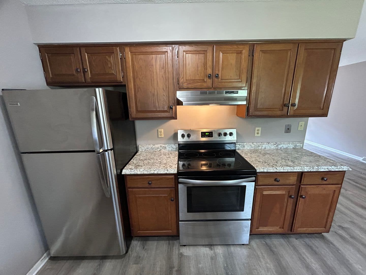 Urbana Apartment: 704 E Colorado