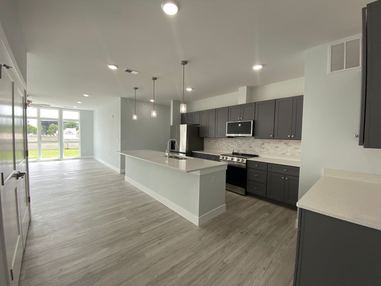 Champaign Apartment: 132 E University