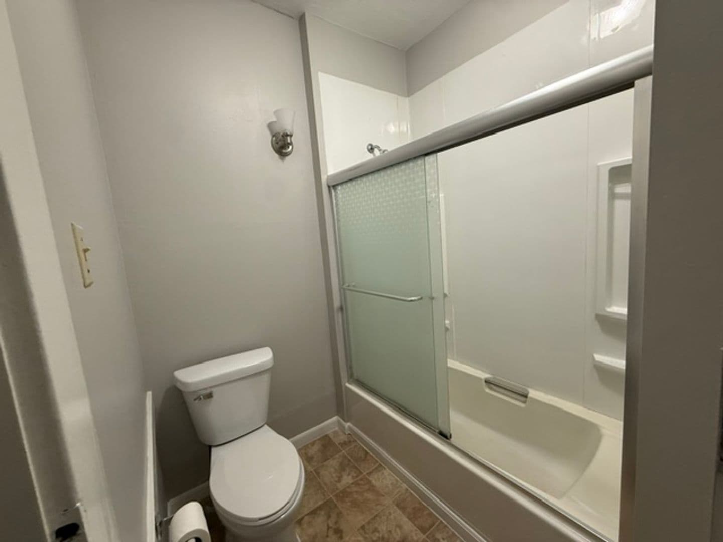 Champaign Apartment: 405 W White