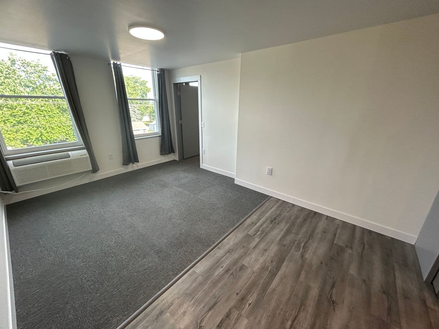 Tuscola Apartment: 703 N Park/704 N Main