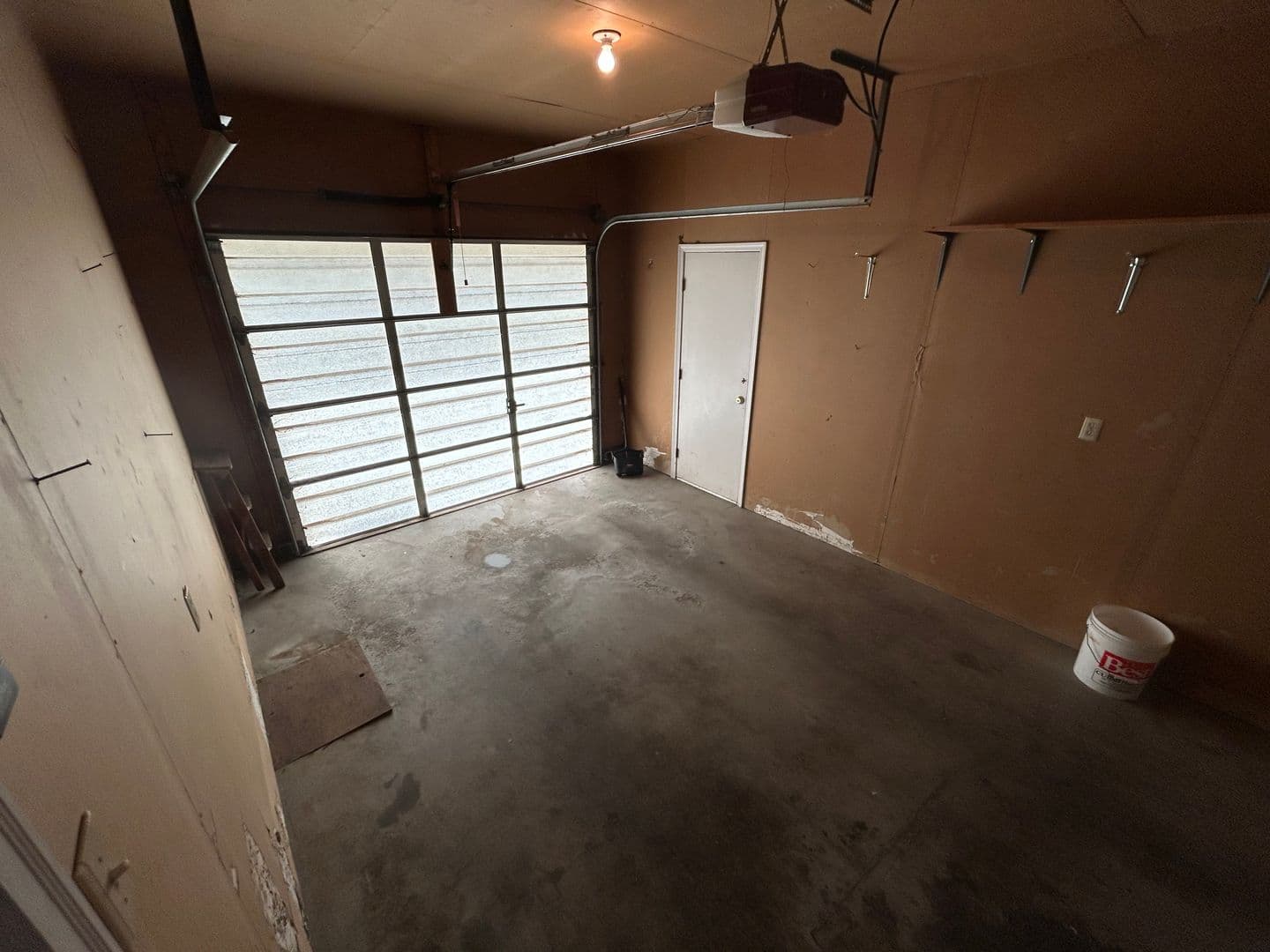 Urbana Apartment: 704 E Colorado