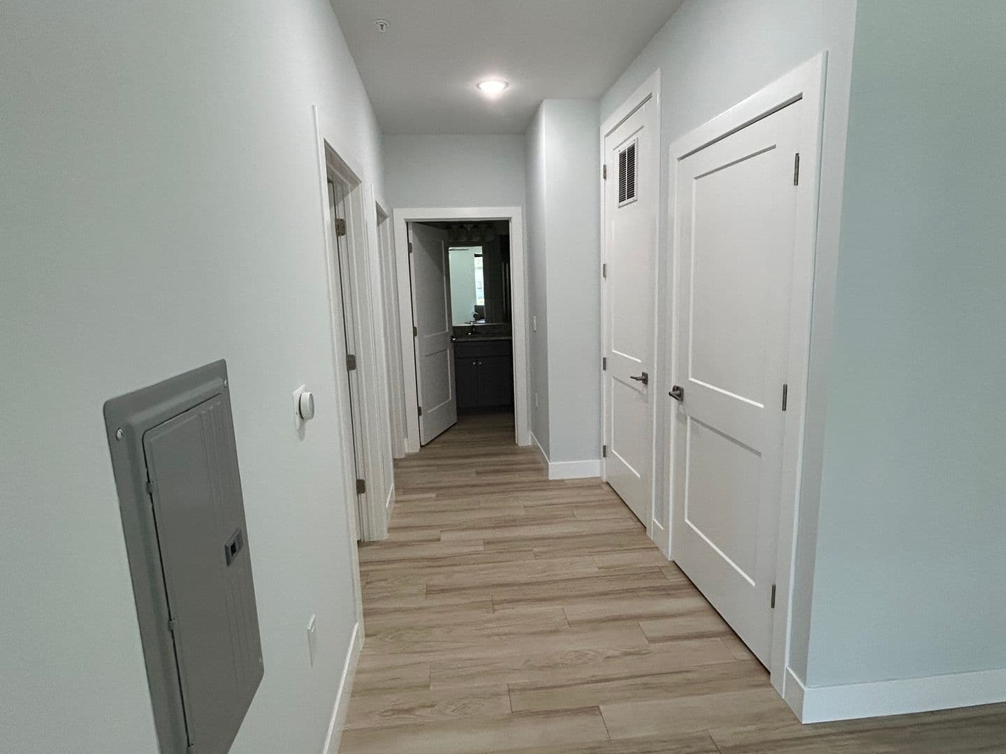 Champaign Apartment: 214 E Clark Street