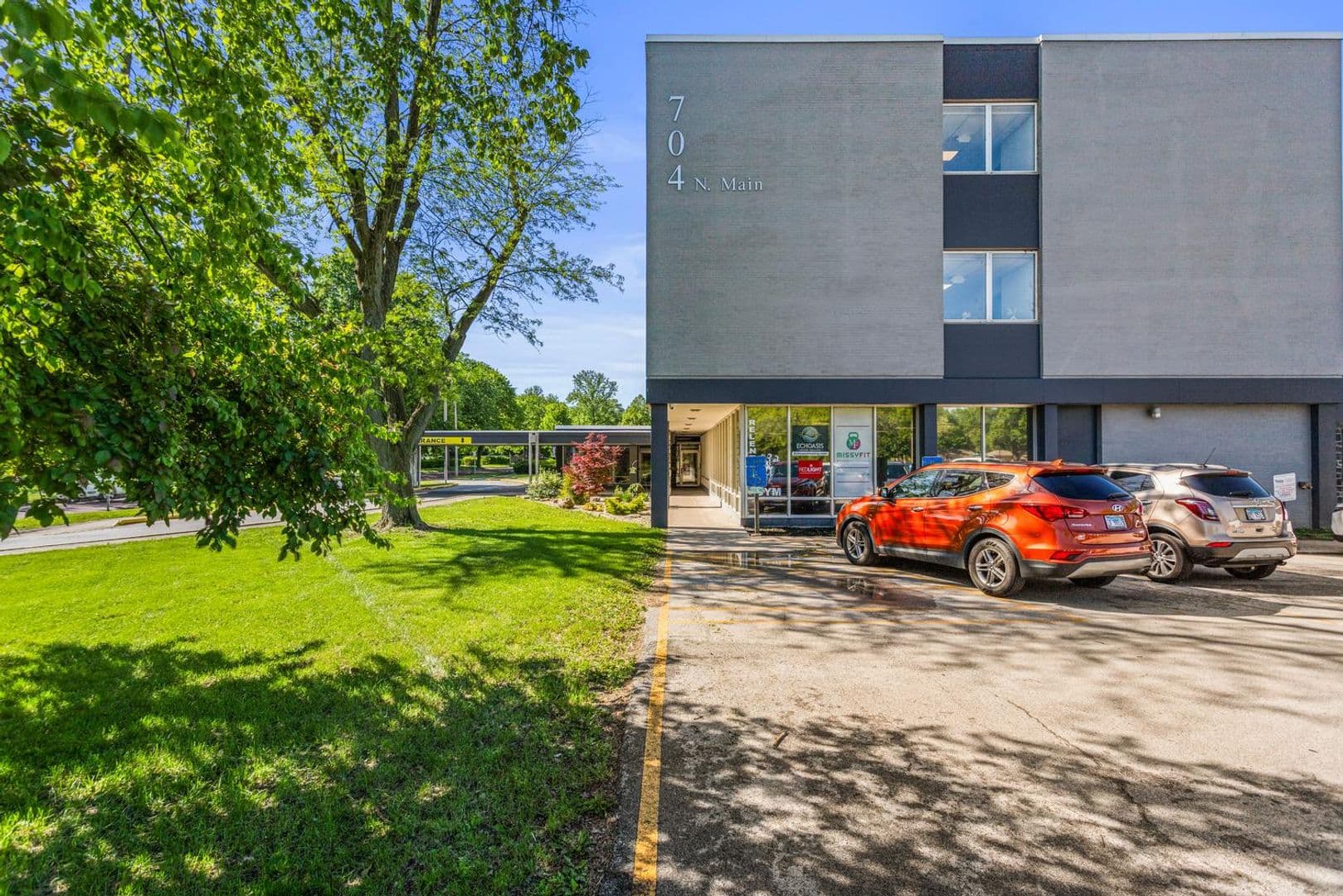 Tuscola Apartment: 703 N Park/704 N Main