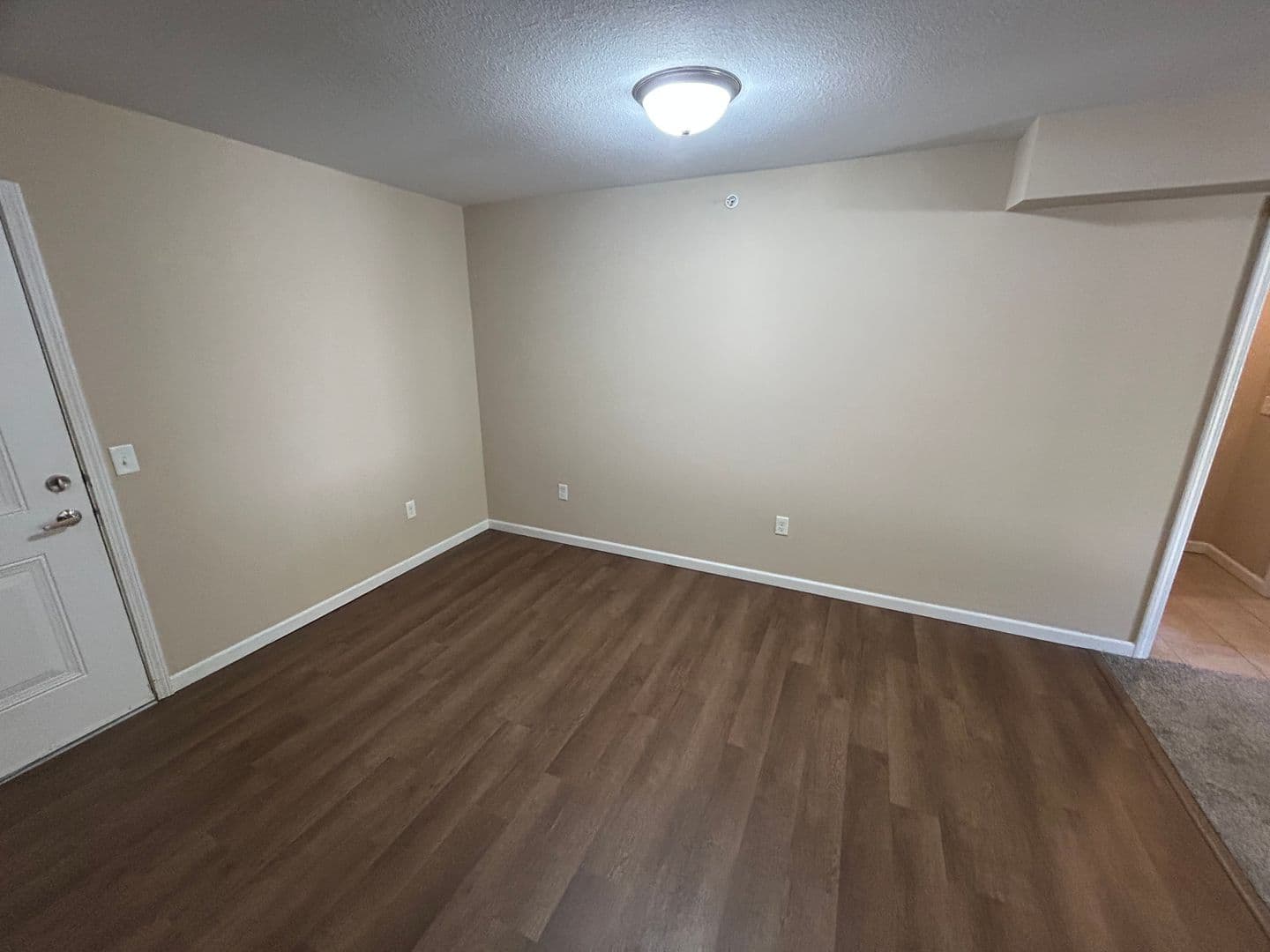 Tuscola Apartment: 600 E Ficklin St