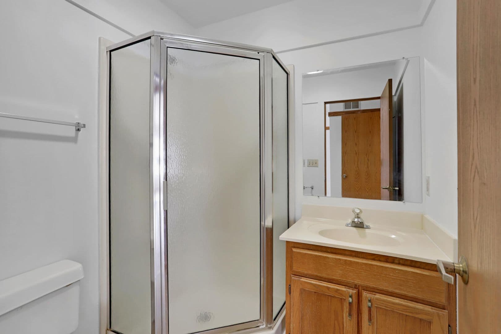Champaign Apartment: 206 West William