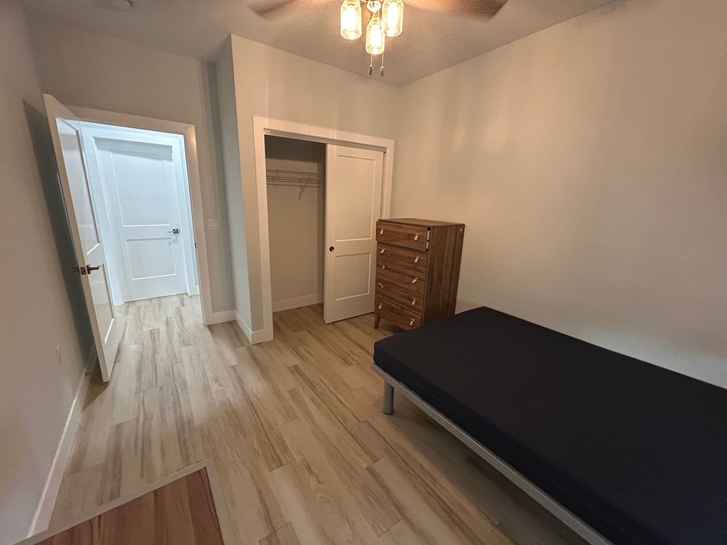 Champaign Apartment: 214 E Clark Street