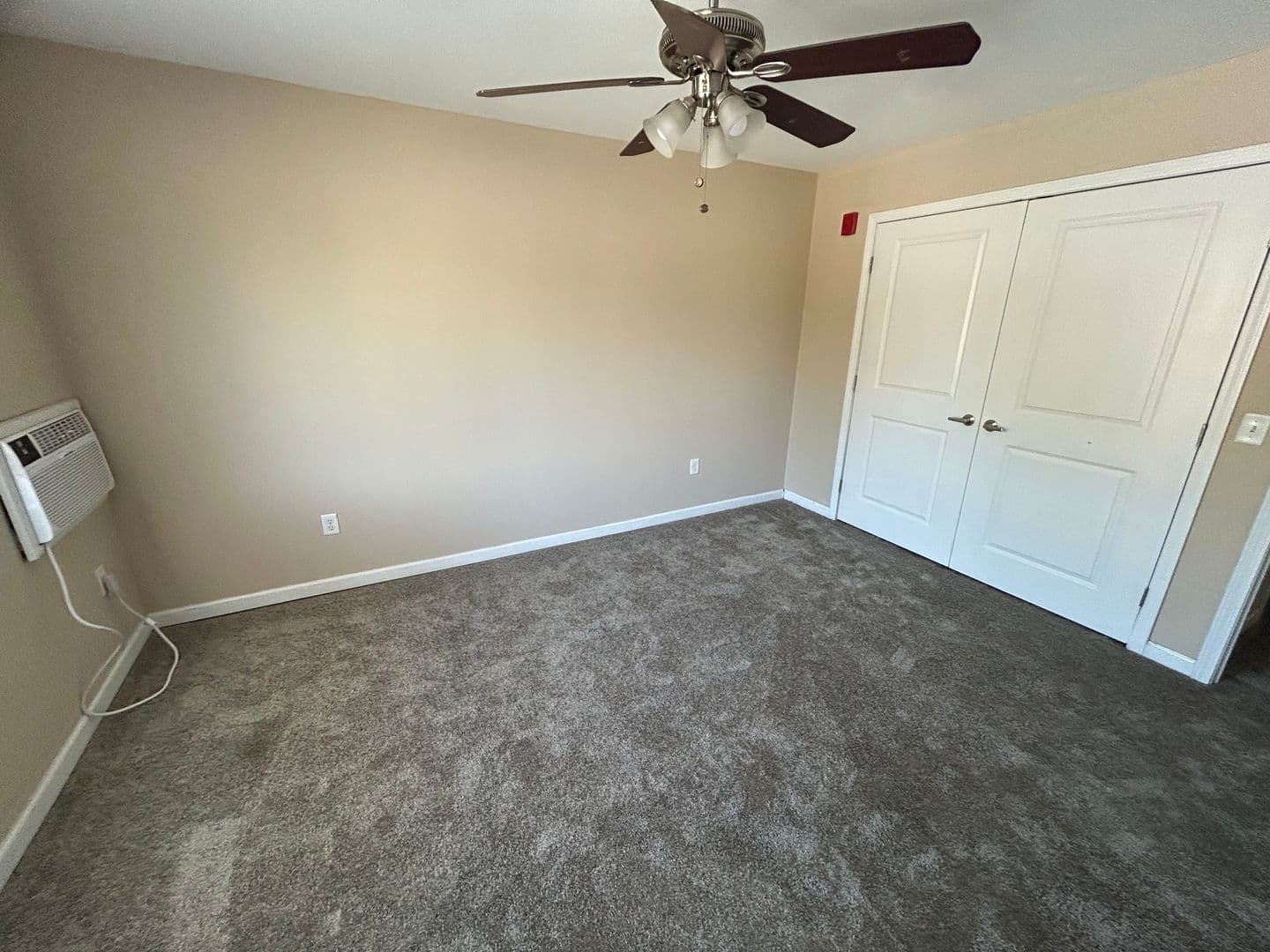 Tuscola Apartment: 600 E Ficklin St