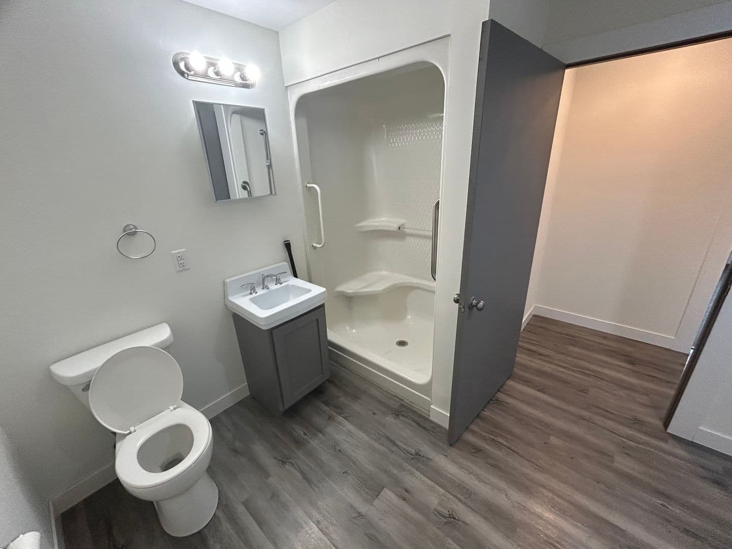Tuscola Apartment: 703 N Park/704 N Main