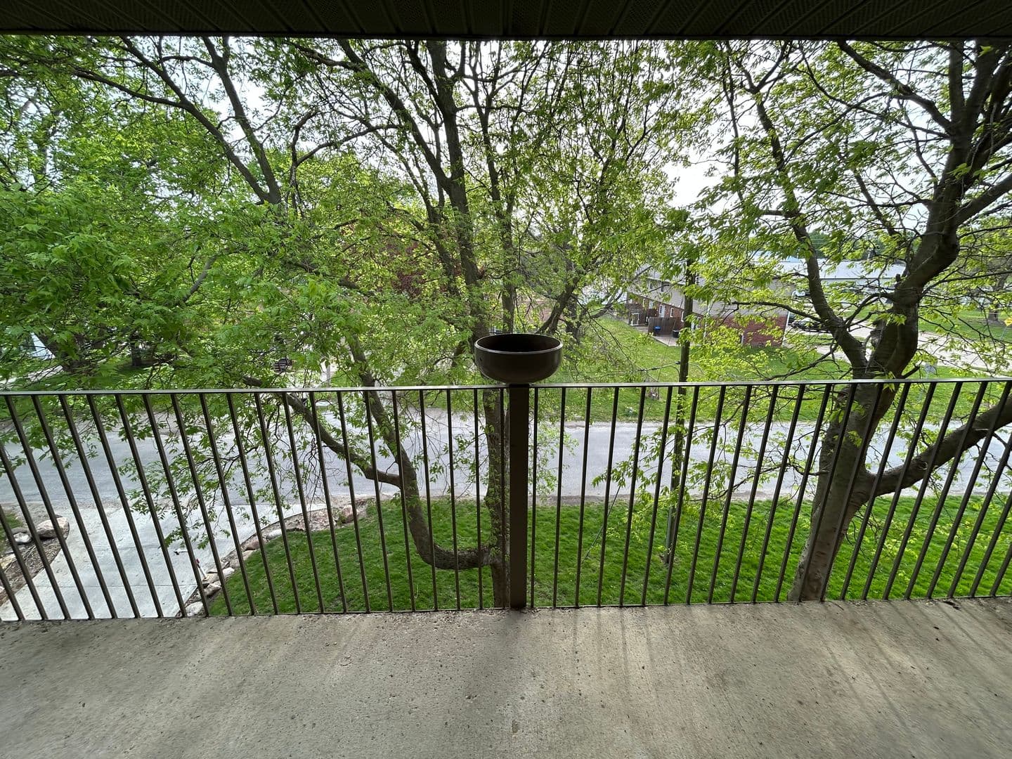 Tuscola Apartment: 600 E Ficklin St