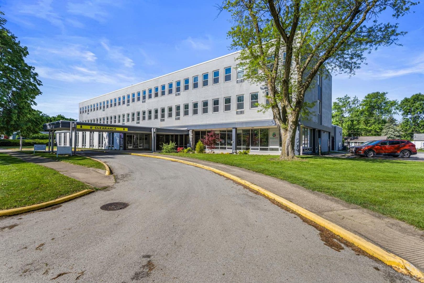 Tuscola Apartment: 703 N Park/704 N Main