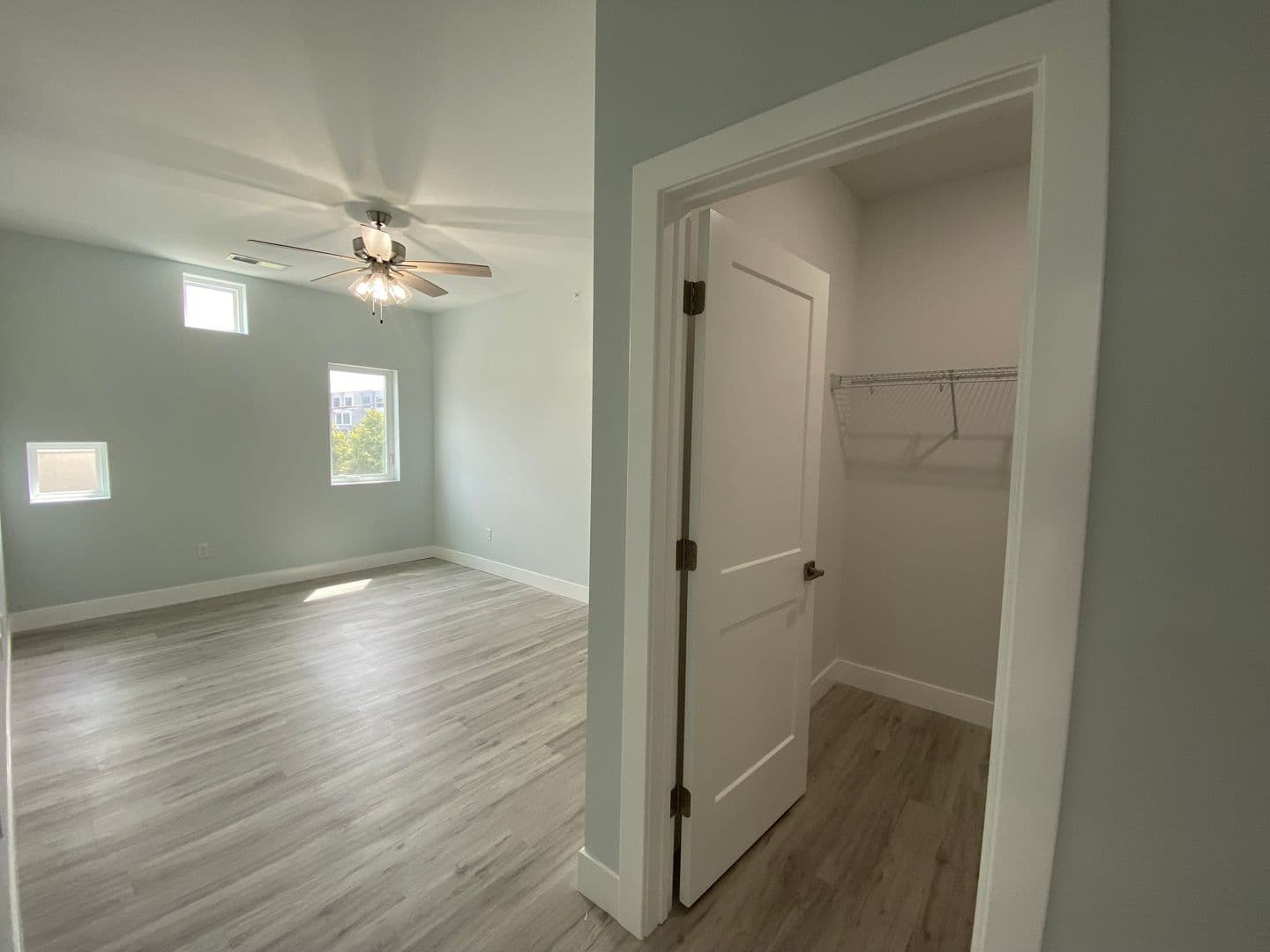Champaign Apartment: 132 E University