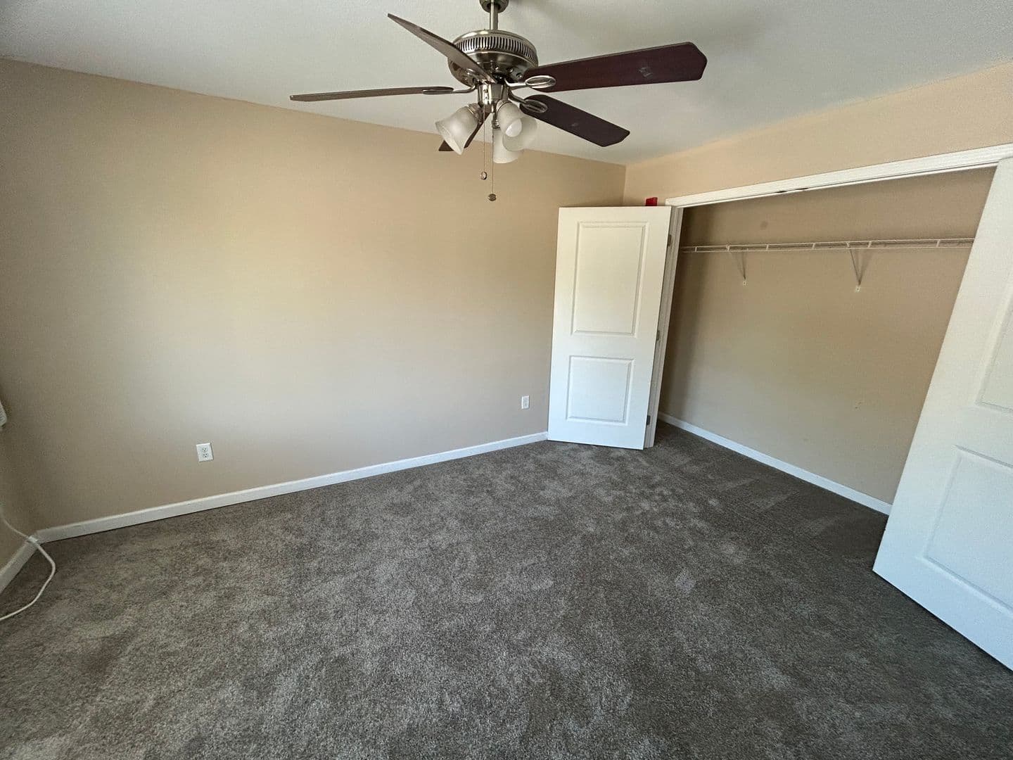 Tuscola Apartment: 600 E Ficklin St
