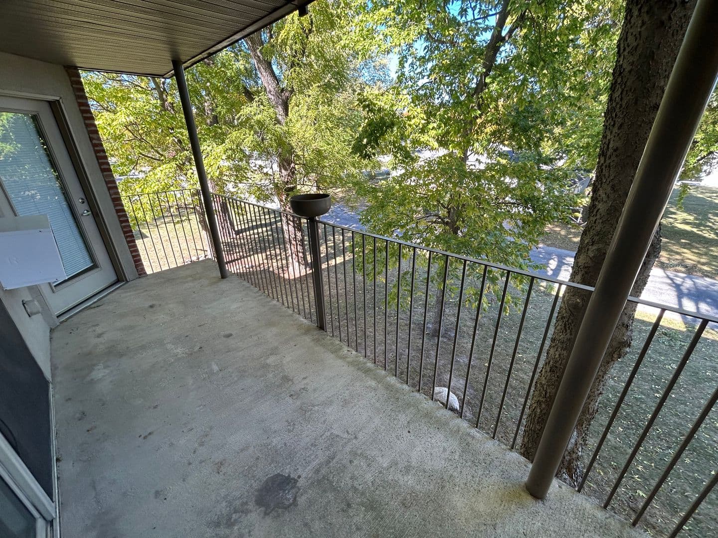 Tuscola Apartment: 600 E Ficklin St
