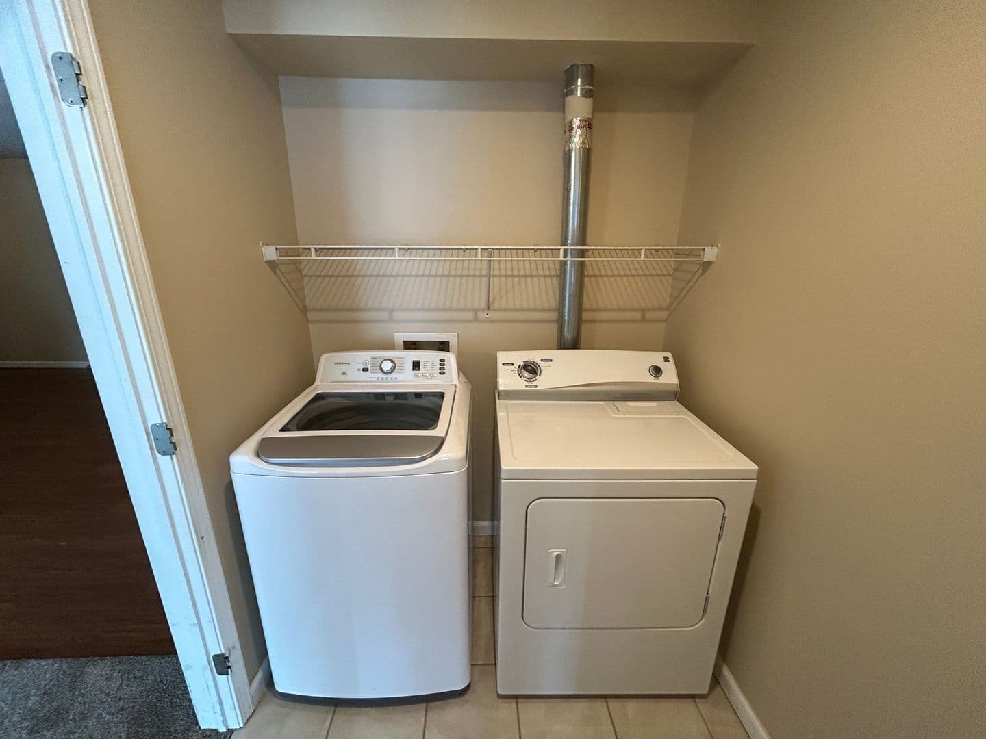 Tuscola Apartment: 600 E Ficklin St