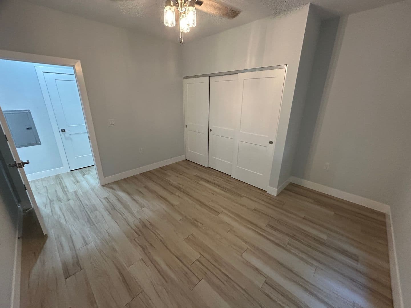 Champaign Apartment: 214 E Clark Street