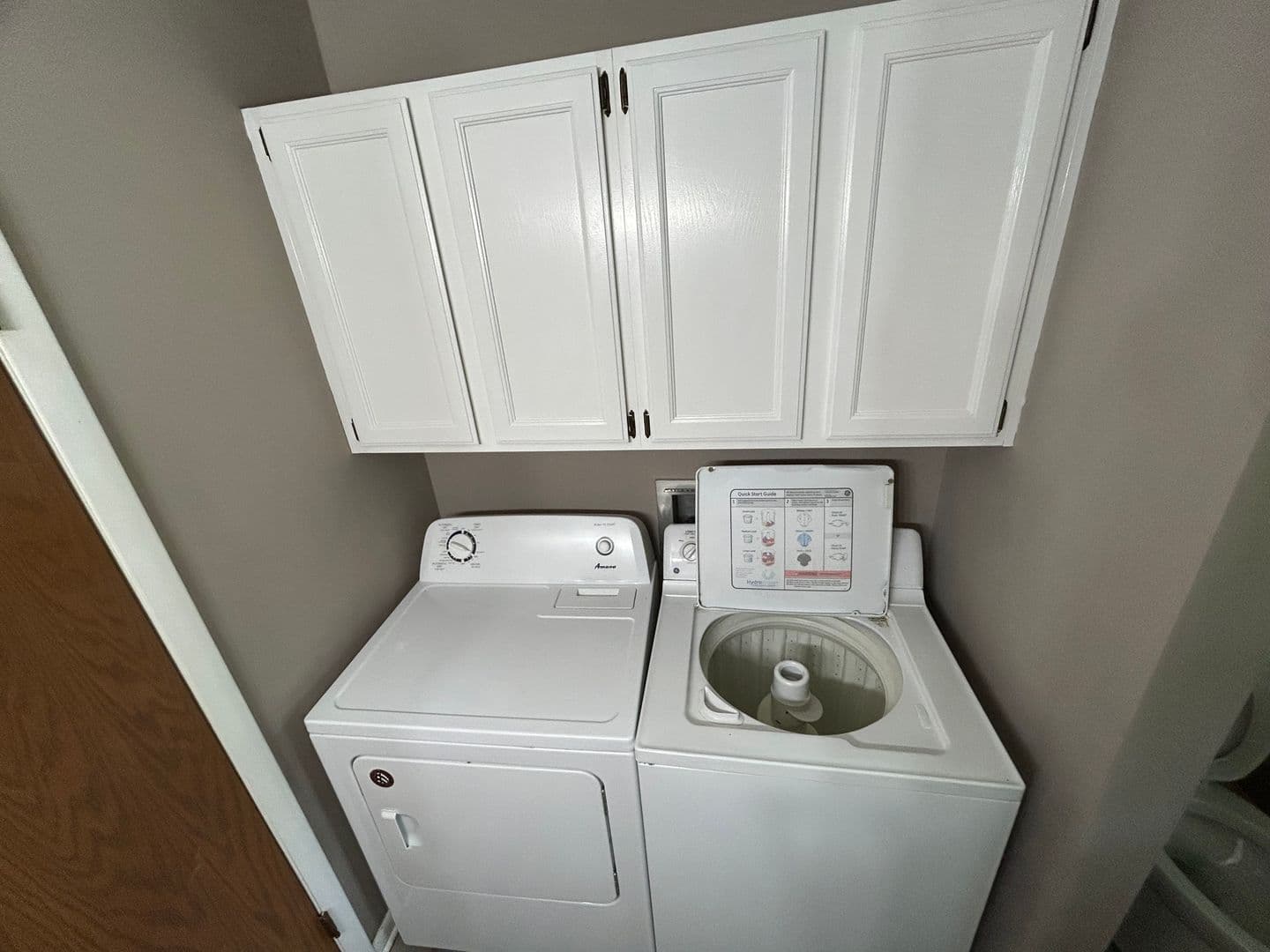 Urbana Apartment: 704 E Colorado