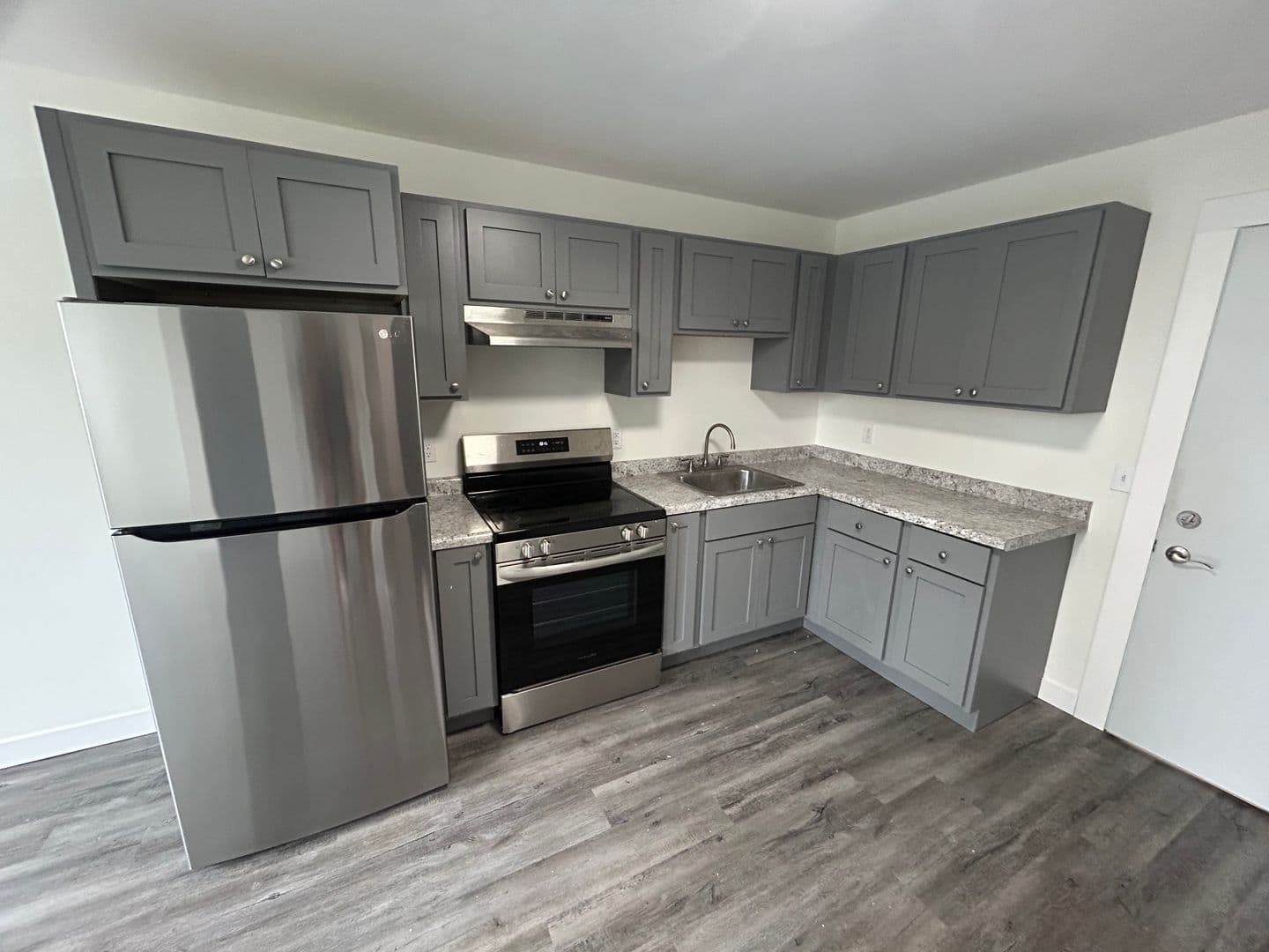 Tuscola Apartment: 703 N Park/704 N Main