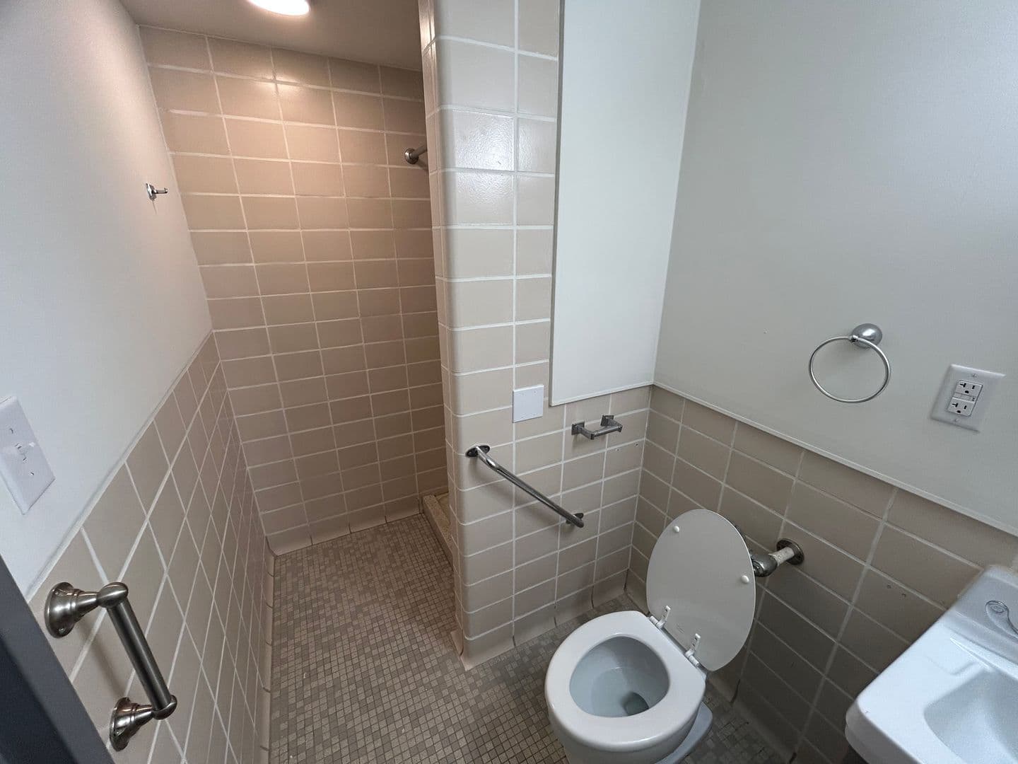 Tuscola Apartment: 703 N Park/704 N Main